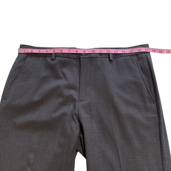 Calvin Klein Dress Pants - Size 33x32 - Picture 4 of 7